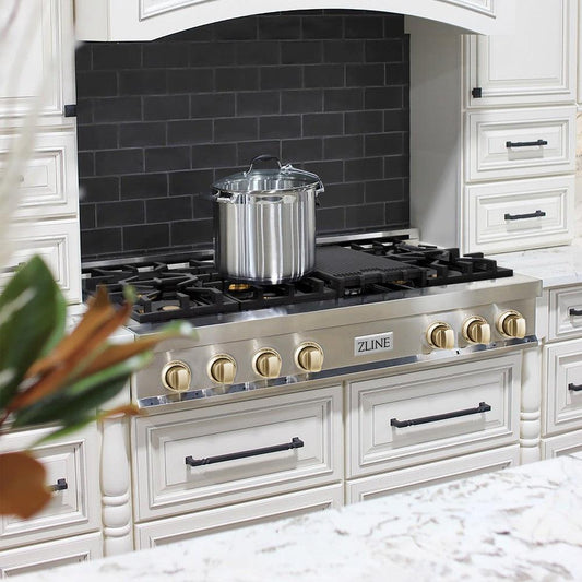 ZLINE Autograph Edition 48 in. Legacy Gas Rangetop with 7 Burners and Porcelain Cooktop in Stainless Steel with Polished Gold Accents (RTZ-48-G)